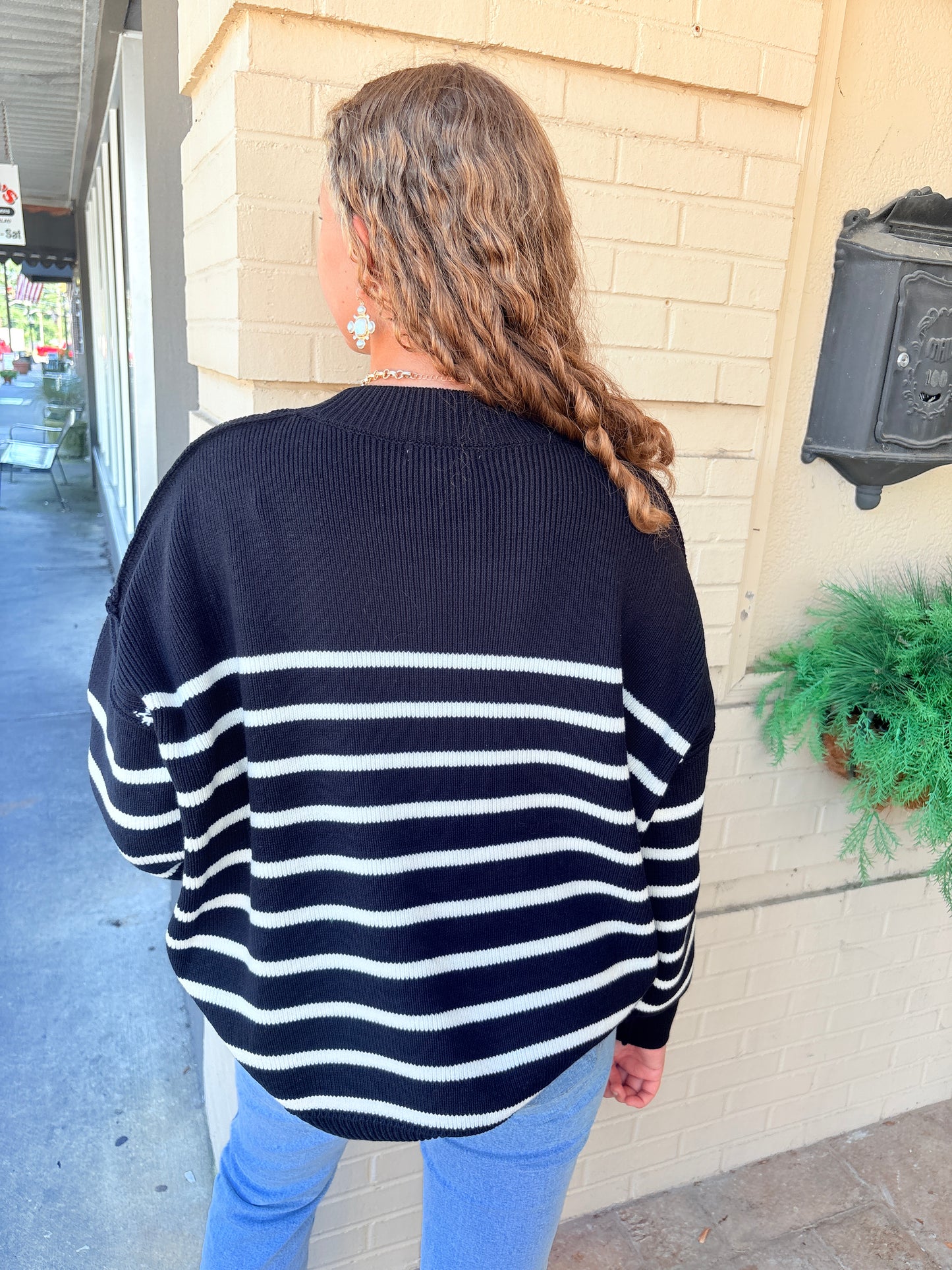 Striped Oversized Sweater - Black