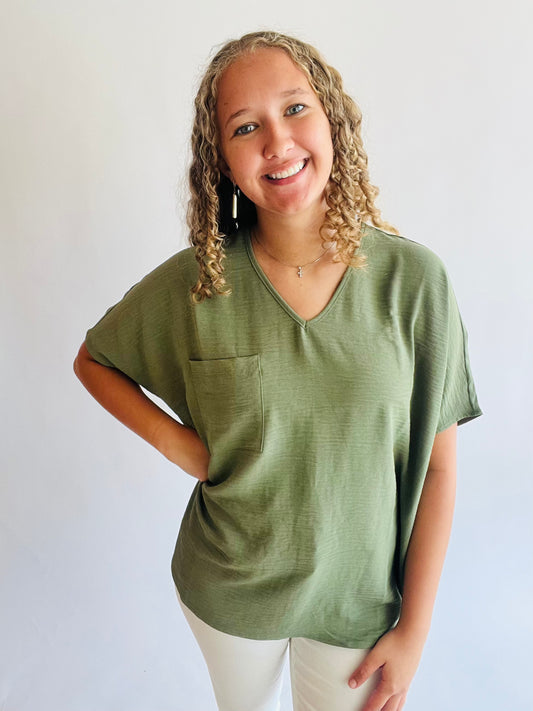 Airflow V-Neck Dolman Pocket Top - Lt Olive