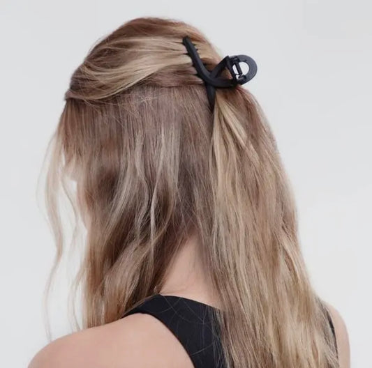 Kitsch Recycled Plastic Large Loop Claw Clips 2pc - Black/Tort