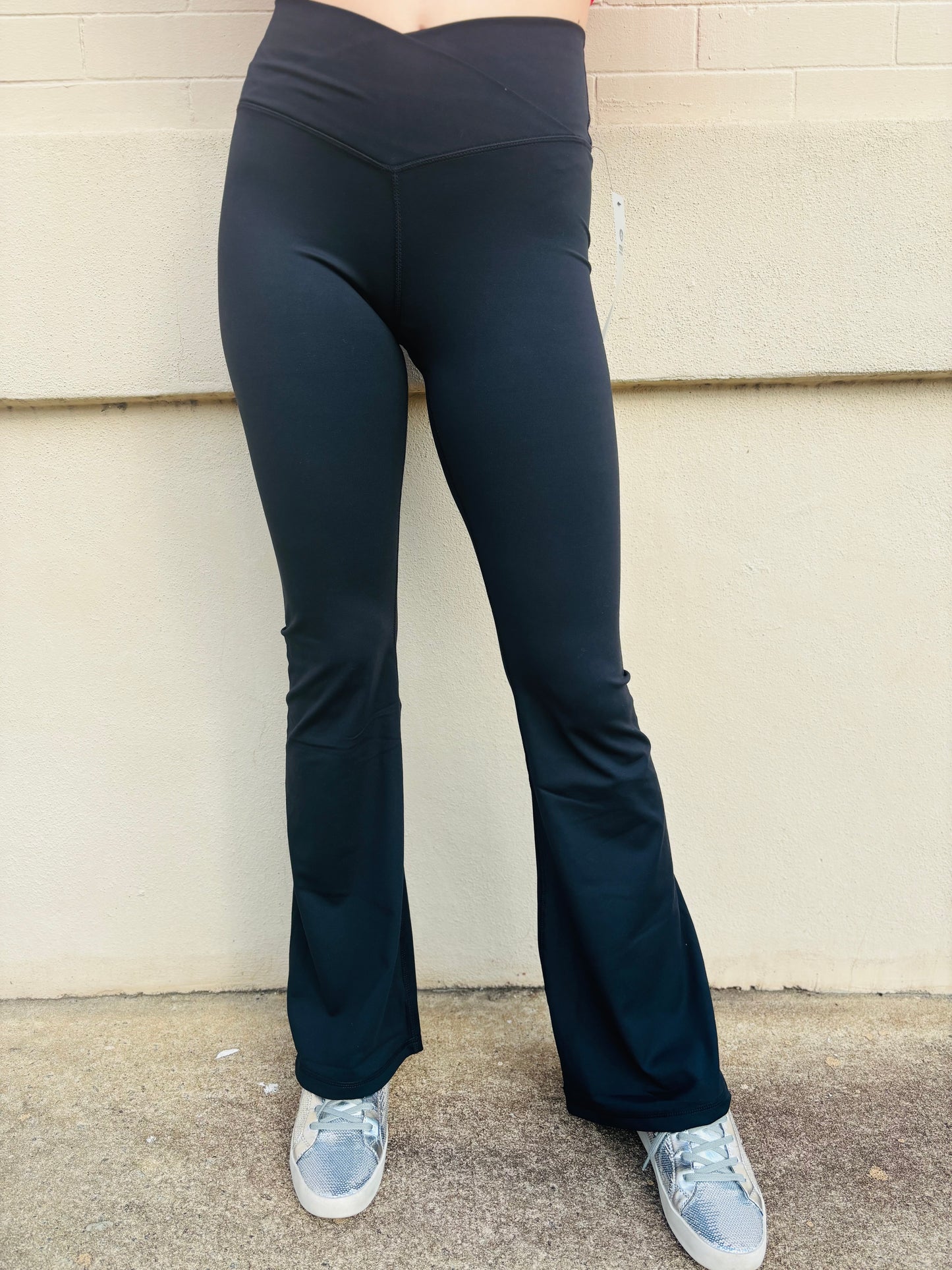 Venice Crossover Waist Yoga Pants - Black