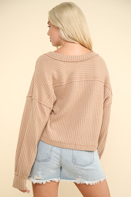 Exposed Seam V-Neck Ribbed Knit Top