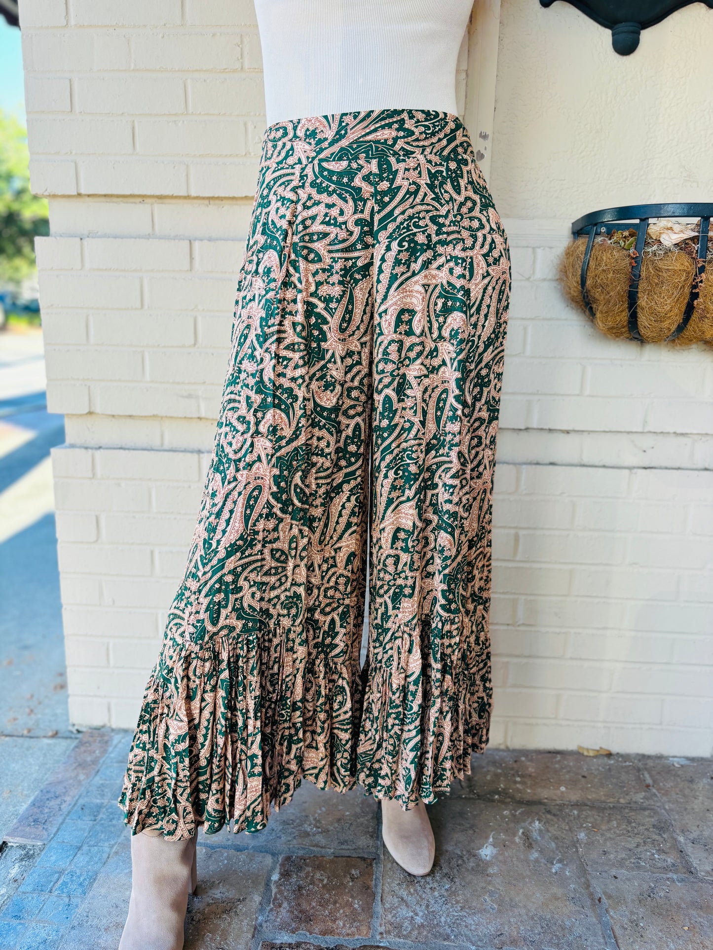 Paisley Print Wide Ruffled Pants - Green