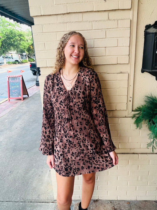 Leopard Pleated Dress - Mocha