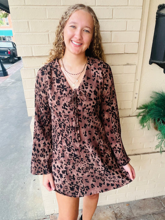 Leopard Pleated Dress - Mocha