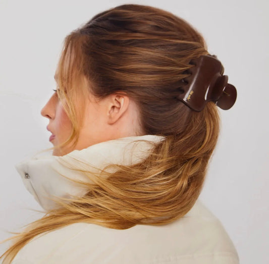 Kitsch Recycled Plastic Puffy Cloud Clip - Chocolate