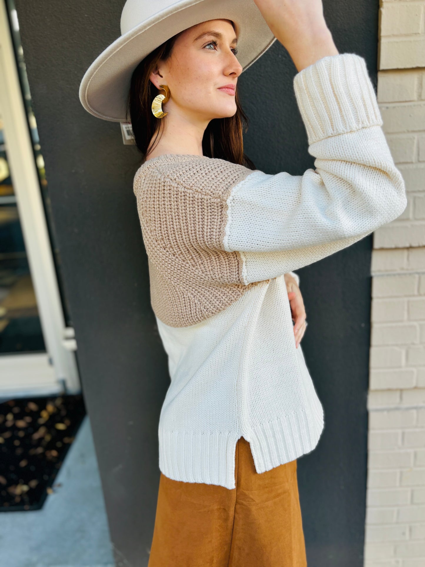 Mixed Media Long-Sleeved Sweater Top - Taupe/Cream