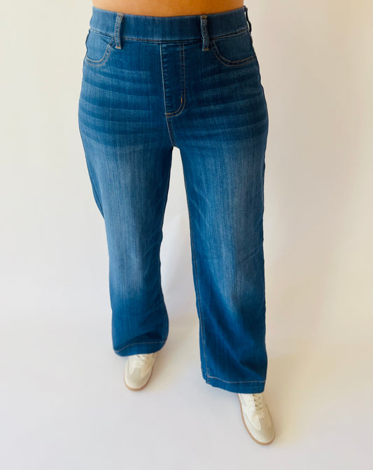 High Rise Pull-on Wide Leg Jean - Light wash