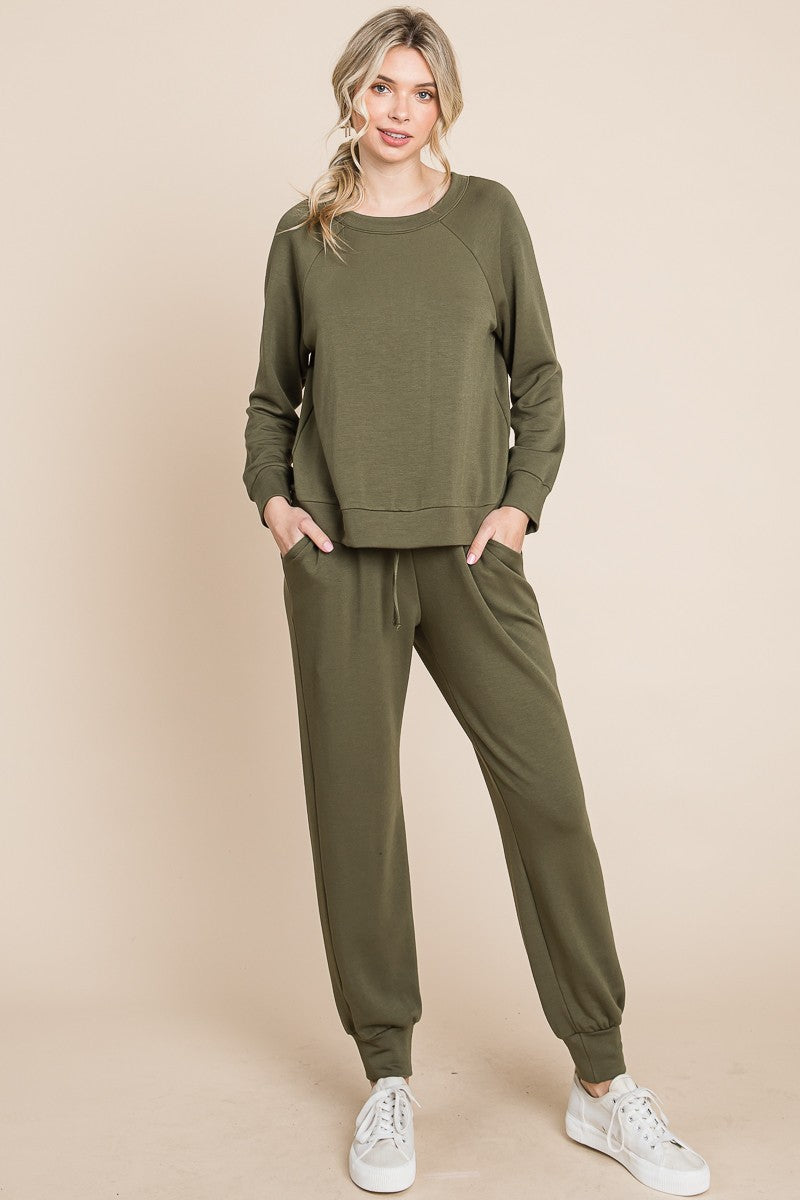 Round Neck Raglan Sleeve Top and Pants Lounge Set ONLINE ONLY