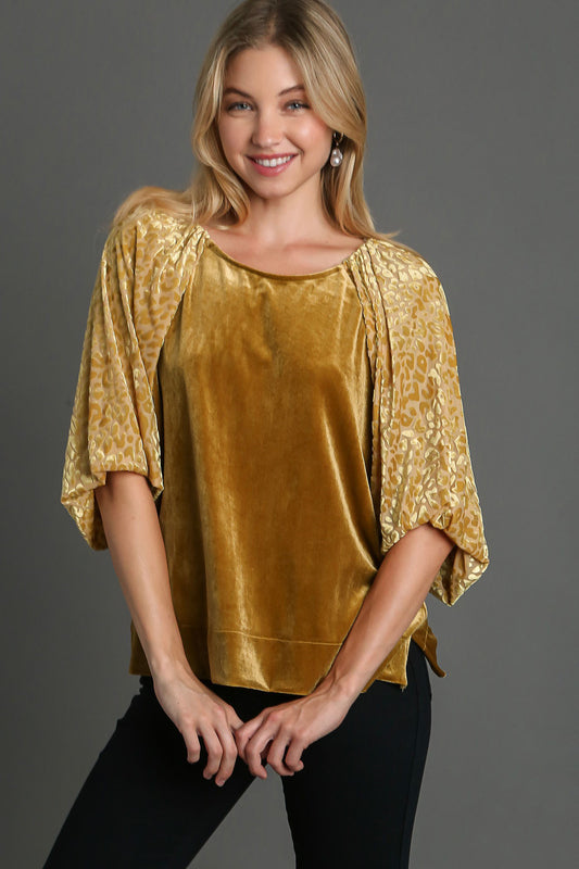 Round Neck Leopard Balloon Sleeve Velvet Top ONLINE ONLY